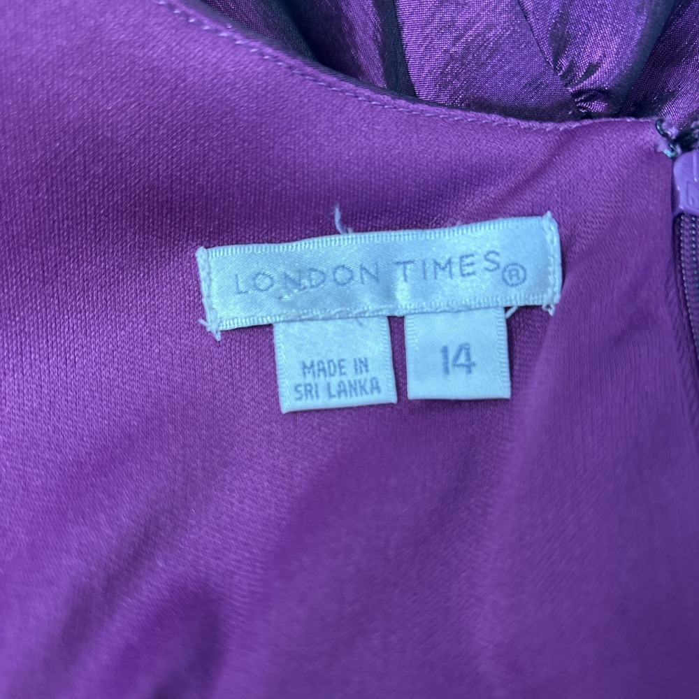 London Times Sleeveless Bodycon Dress Women Sz 14 Magenta Satin Rose Ruffle Neck - Picture 8 of 16